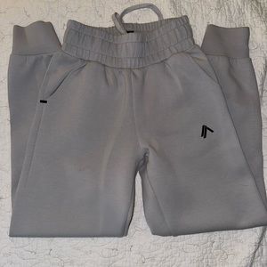 ALPHALETE SWEATPANTS